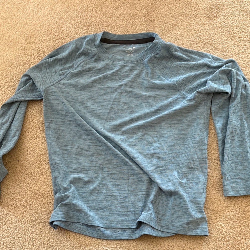 Old Navy Active Light blue long sleeve t shirt new without tags